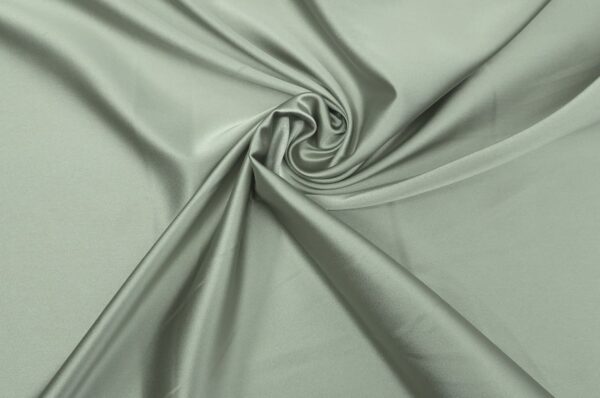 WhatsApp Image 2025-10-18 at 13.53.13 (5)