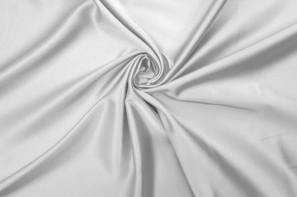 WhatsApp Image 2025-10-18 at 13.53.15 (5)